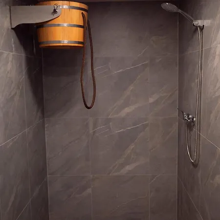 Apanowka Z Balia Jacuzzi Sauna Pomostem Lodka Dağ evi *