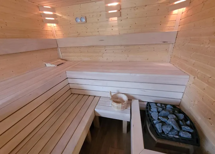Apanowka Z Balia Jacuzzi Sauna * Trzebiechowo